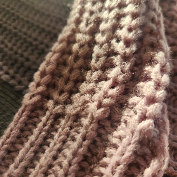 Rare Derek Heart Sz S off-shoulder Chunky Knit Sweater Pink Gray Tie Back Chic - Picture 7 of 10